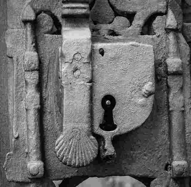 Cast iron casting